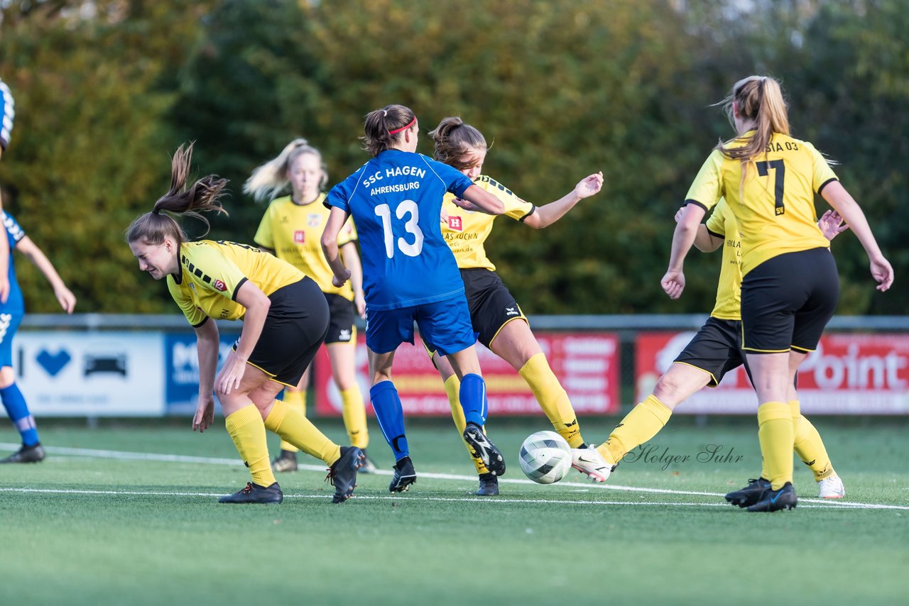 Bild 131 - F SSC Hagen Ahrensburg - SV Frisia 03 Risum-Lindholm : Ergebnis: 2:0